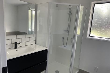Photo of property in 1/24 Contessa Drive, Glenfield, Auckland, 0629