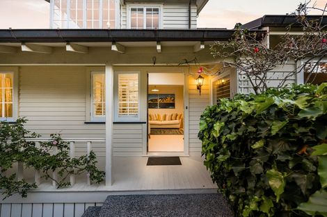 Photo of property in 13 Cameron Street, Takapuna, Auckland, 0622