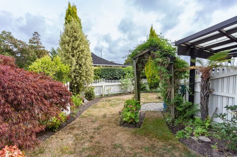 Photo of property in 208 Memorial Avenue, Burnside, Christchurch, 8053