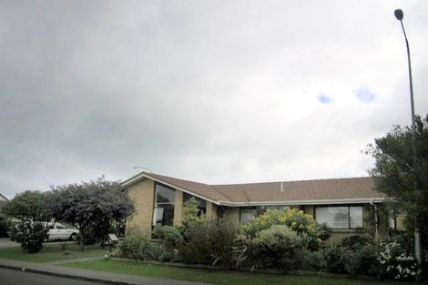 Photo of property in 1 The Avenue, Paraparaumu Beach, Paraparaumu, 5032