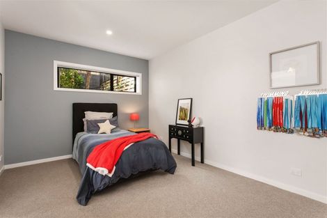 Photo of property in 2 John Monck Lane, Redcliffs, Christchurch, 8081