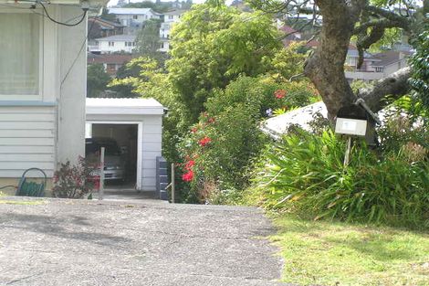 Photo of property in 1/15 Kennedy Avenue, Forrest Hill, Auckland, 0620