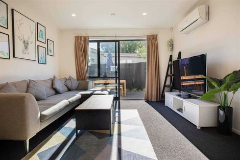 Photo of property in 8b Defoe Place, Waltham, Christchurch, 8023