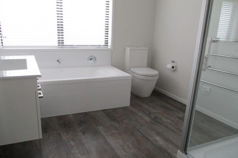 Photo of property in 11 Kahuparere Crescent, Pyes Pa, Tauranga, 3112