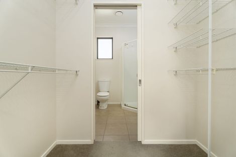 Photo of property in 13 Yarnbrook Grove, Churton Park, Wellington, 6037