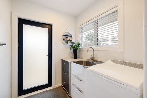 Photo of property in 2/172 Cashmere Road, Hoon Hay, Christchurch, 8025