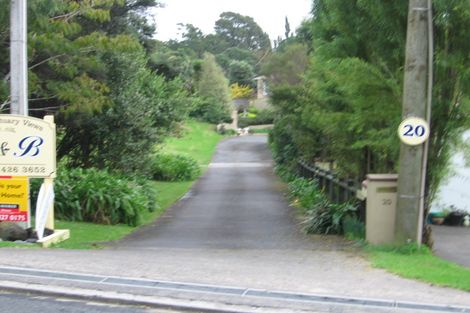 Photo of property in 20 Pohutukawa Avenue, Red Beach, 0932