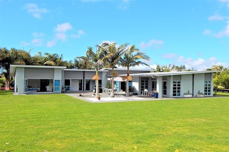 Photo of property in 1 Kotare Heights, Kerikeri, 0230