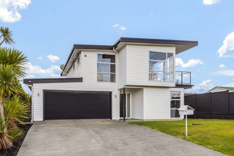 Photo of property in 15 Halyard Place, Te Atatu Peninsula, Auckland, 0610