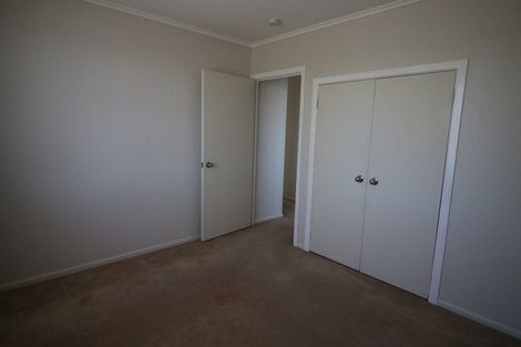 Photo of property in 20a Roberts Road, Te Atatu South, Auckland, 0610