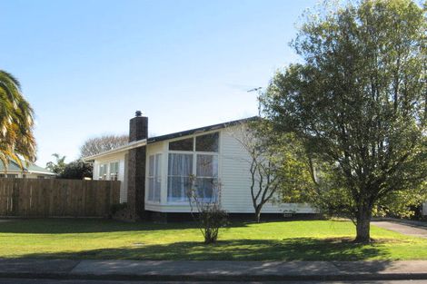 Photo of property in 19 President Avenue, Papakura, 2110