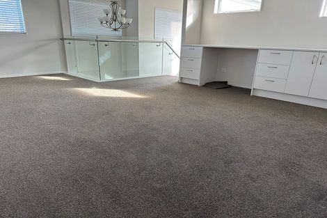 Photo of property in 77 Granville Drive, Massey, Auckland, 0614