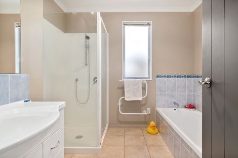 Photo of property in 12 Hazelnut Way, Bellevue, Tauranga, 3110