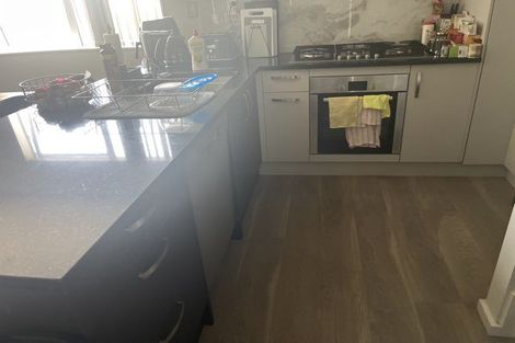 Photo of property in 75 Bordeaux Parade, Te Atatu South, Auckland, 0610