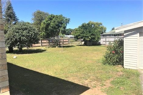 Photo of property in 5 Kerry Place, Papakura, 2110