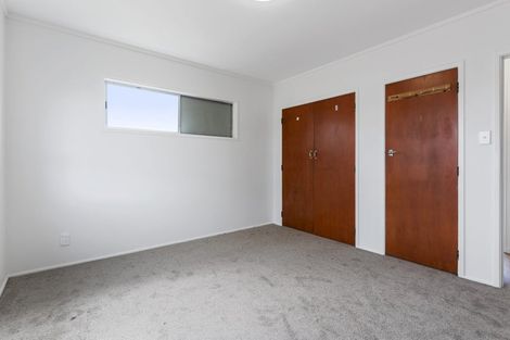 Photo of property in 32 Idlewild Avenue, Mangere, Auckland, 2022