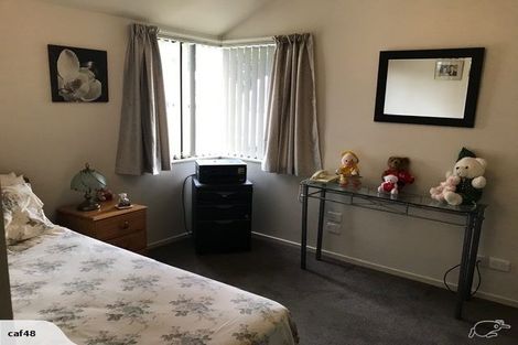 Photo of property in 16 Weka Road, Raumati Beach, Paraparaumu, 5032