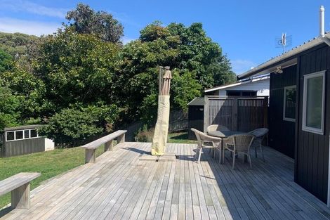 Photo of property in 38 William Street, Waikanae Beach, Waikanae, 5036