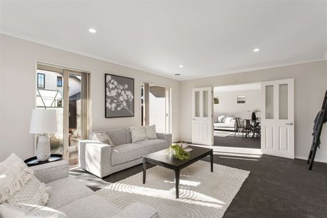 Photo of property in 18 Scarlet Lane, Redwood, Christchurch, 8051