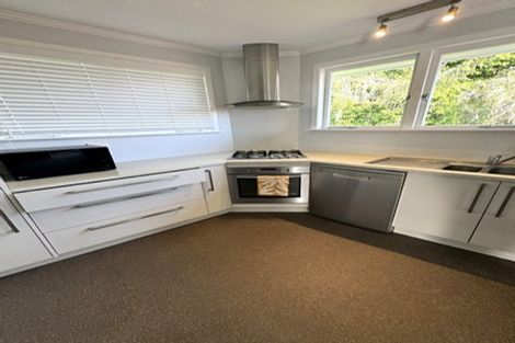 Photo of property in 29 Sunhill Road, Sunnyvale, Auckland, 0612
