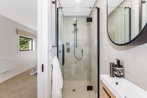 Photo of property in 28 Hay Street, Oriental Bay, Wellington, 6011