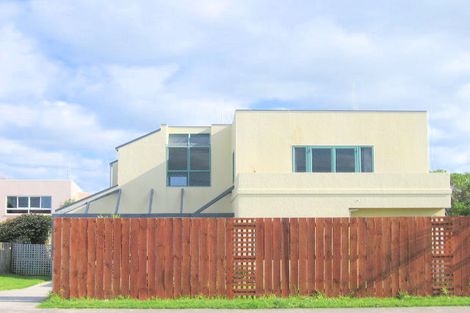 Photo of property in 626a Papamoa Beach Road, Papamoa Beach, Papamoa, 3118