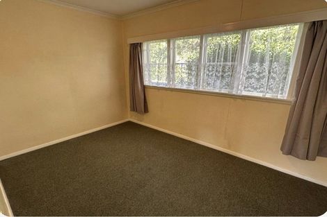 Photo of property in 16 Hawthorn Crescent, Stokes Valley, Lower Hutt, 5019