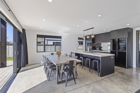 Photo of property in 29 Smith Street, Lepperton, New Plymouth, 4373