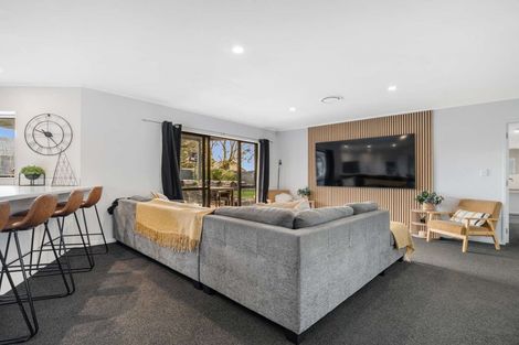 Photo of property in 49 Blomfield Street, Pukehangi, Rotorua, 3015