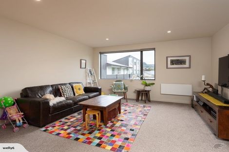 Photo of property in 18/8u Thatcher Crescent, Crofton Downs, Wellington, 6035
