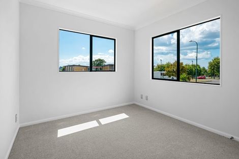 Photo of property in 35 Kestev Drive, Flat Bush, Auckland, 2016