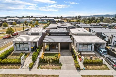 Photo of property in 21 Liberation Road, Papakura, 2110