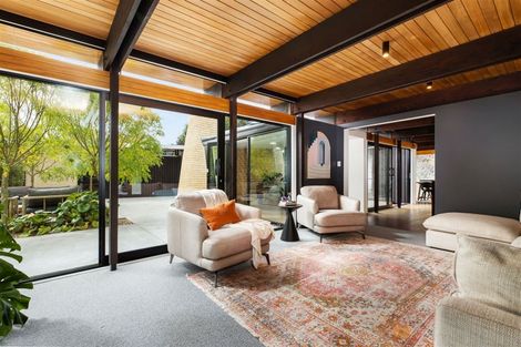 Photo of property in 35 Westburn Terrace, Burnside, Christchurch, 8041