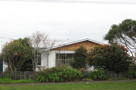 Photo of property in 17 Doone Street, Lynmouth, New Plymouth, 4310