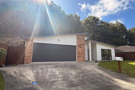 Photo of property in 26 Aragon Grove, Kingsley Heights, Upper Hutt, 5018