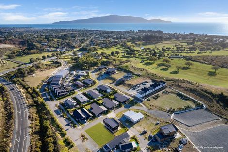 Photo of property in 2 Mirek Street, Waikanae, 5036
