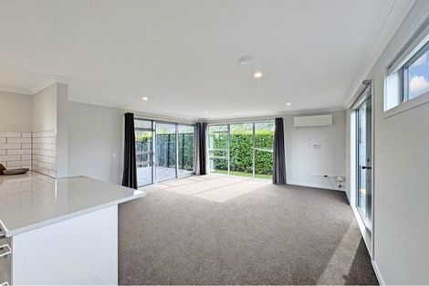 Photo of property in 16 Burgundy Drive, Martinborough, 5711