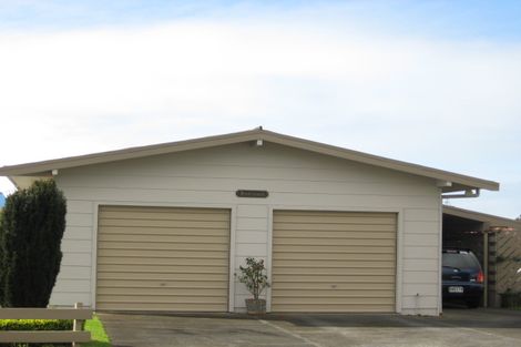 Photo of property in 2 Severn Place, Spotswood, New Plymouth, 4310
