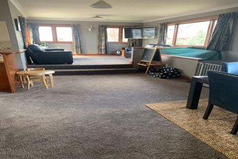 Photo of property in 28 Karina Terrace, Roslyn, Palmerston North, 4414