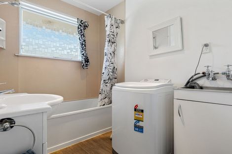 Photo of property in 2/5 Church Square, Addington, Christchurch, 8024