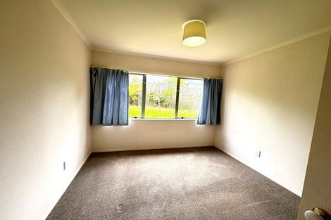 Photo of property in 114 Buscomb Avenue, Henderson, Auckland, 0610
