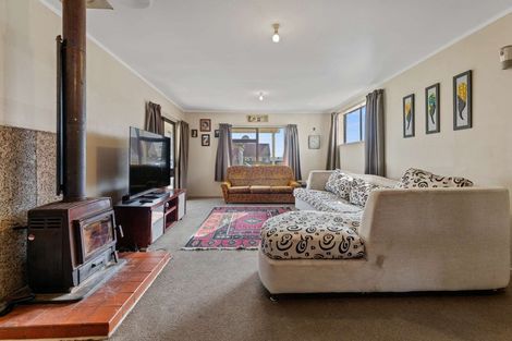 Photo of property in 28f Parry Street, Huntly, 3700