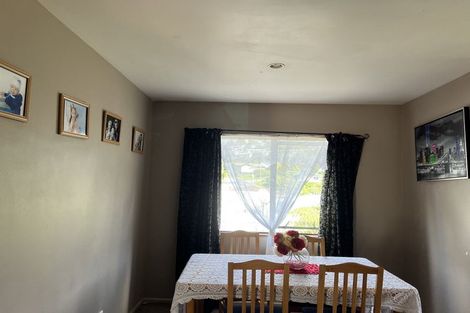 Photo of property in 7 Loughanure Place, Massey, Auckland, 0614