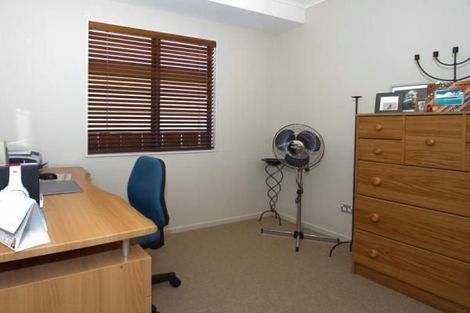 Photo of property in 9a Oxford Street, Taradale, Napier, 4112