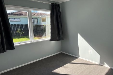 Photo of property in 3 Mackwood Place, Birkdale, Auckland, 0626