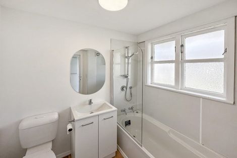 Photo of property in 2 Totara Street, Trentham, Upper Hutt, 5018