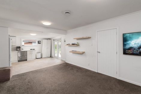 Photo of property in 37 Hawford Road, Opawa, Christchurch, 8023