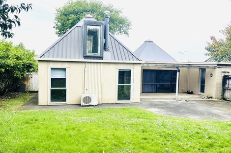 Photo of property in 72 Ridge Road, Howick, Auckland, 2014