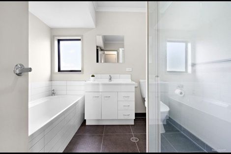 Photo of property in St Claire Village, 44/172 Mcleod Road, Te Atatu South, Auckland, 0610