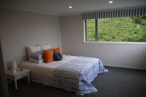 Photo of property in 25 Grumman Lane, Newlands, Wellington, 6037